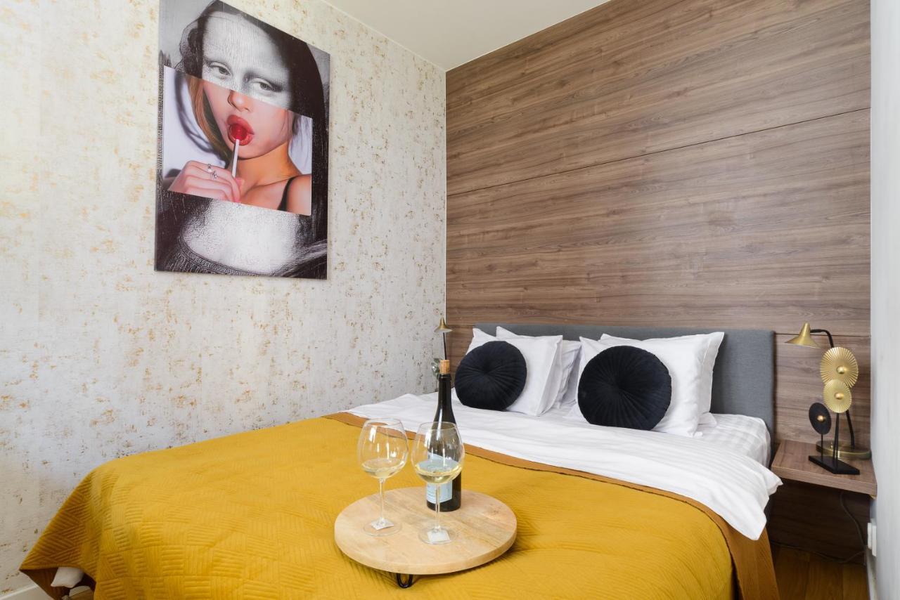 Modern Apartments With Access To The Pool Near Rondo Daszynskiego Station Warschau Exterior foto