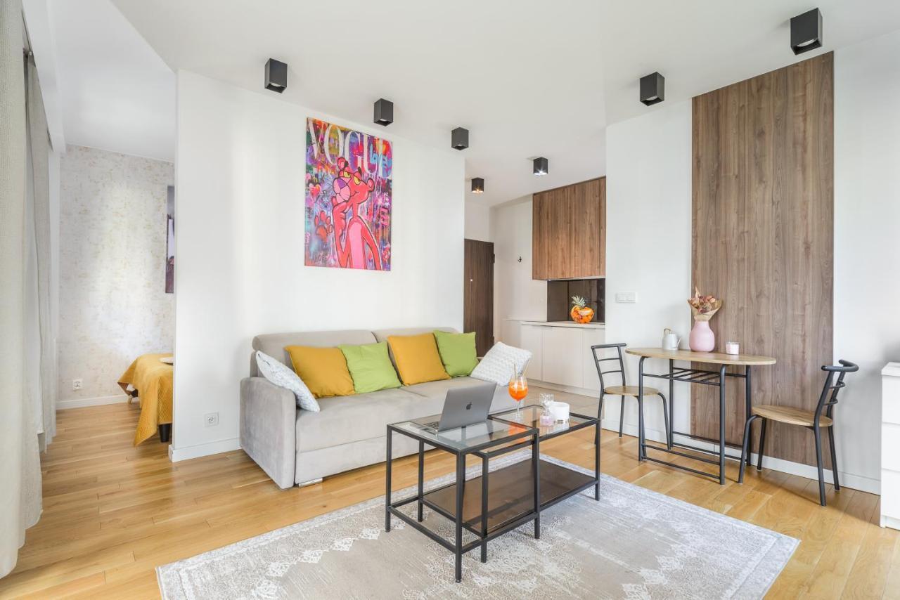 Modern Apartments With Access To The Pool Near Rondo Daszynskiego Station Warschau Exterior foto