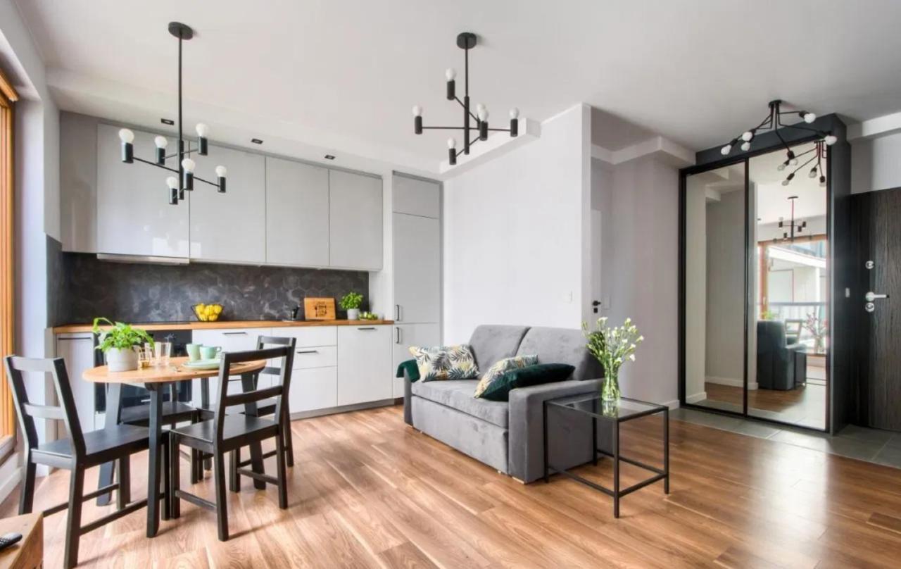 Modern Apartments With Access To The Pool Near Rondo Daszynskiego Station Warschau Exterior foto